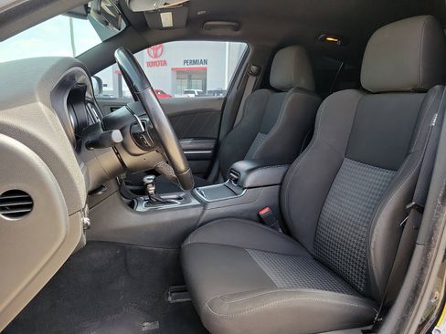 Used 2020 Dodge Charger GT RWD image 12