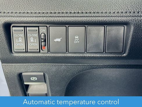 Used 2025 Honda Odyssey Sport-L image 13