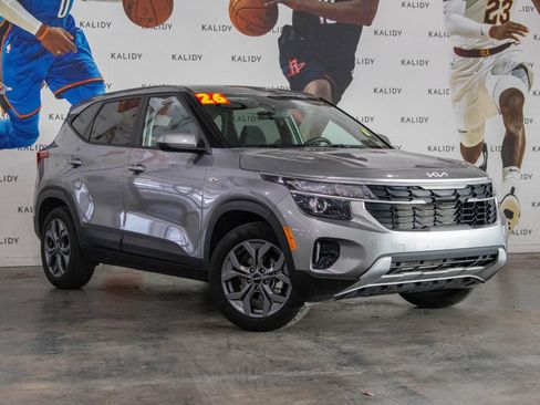 Used 2026 Kia Seltos LX image 2