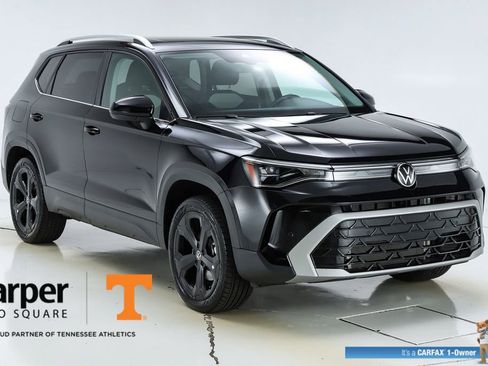 Used 2025 Volkswagen Taos SEL w/ Black Wheel Plus Package AWD/4WD image 15