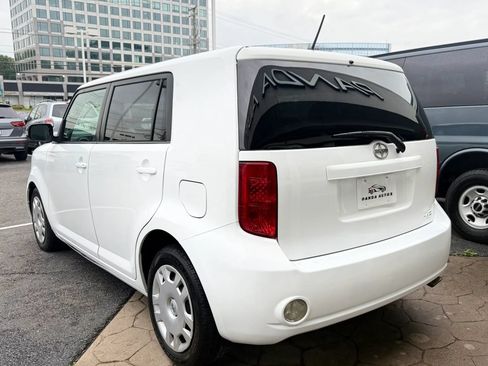 Used 2008 Scion xB FWD image 5