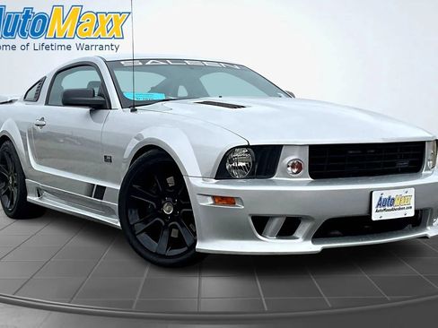 Used 2006 Ford Mustang GT RWD image 5