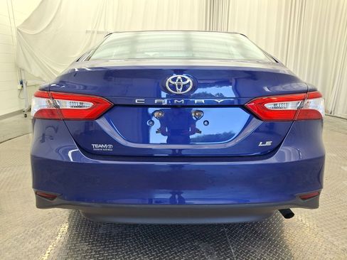 Certified 2018 Toyota Camry LE FWD image 22