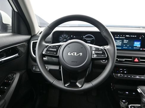 New 2026 Kia Seltos EX AWD/4WD image 32