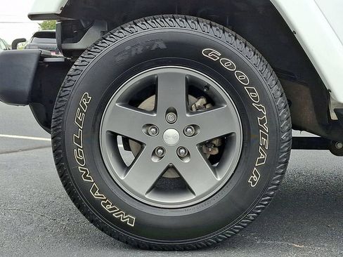 Used 2013 Jeep Wrangler Unlimited Sport AWD/4WD image 8
