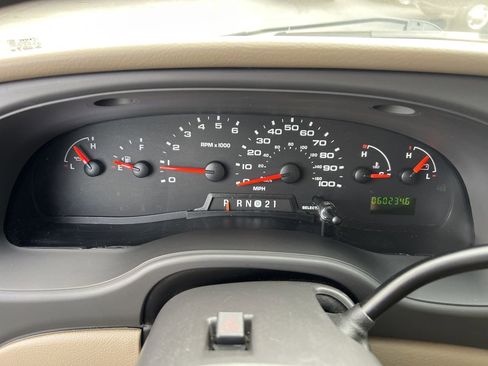 Used 2008 Ford E-350 and Econoline 350 XL image 12