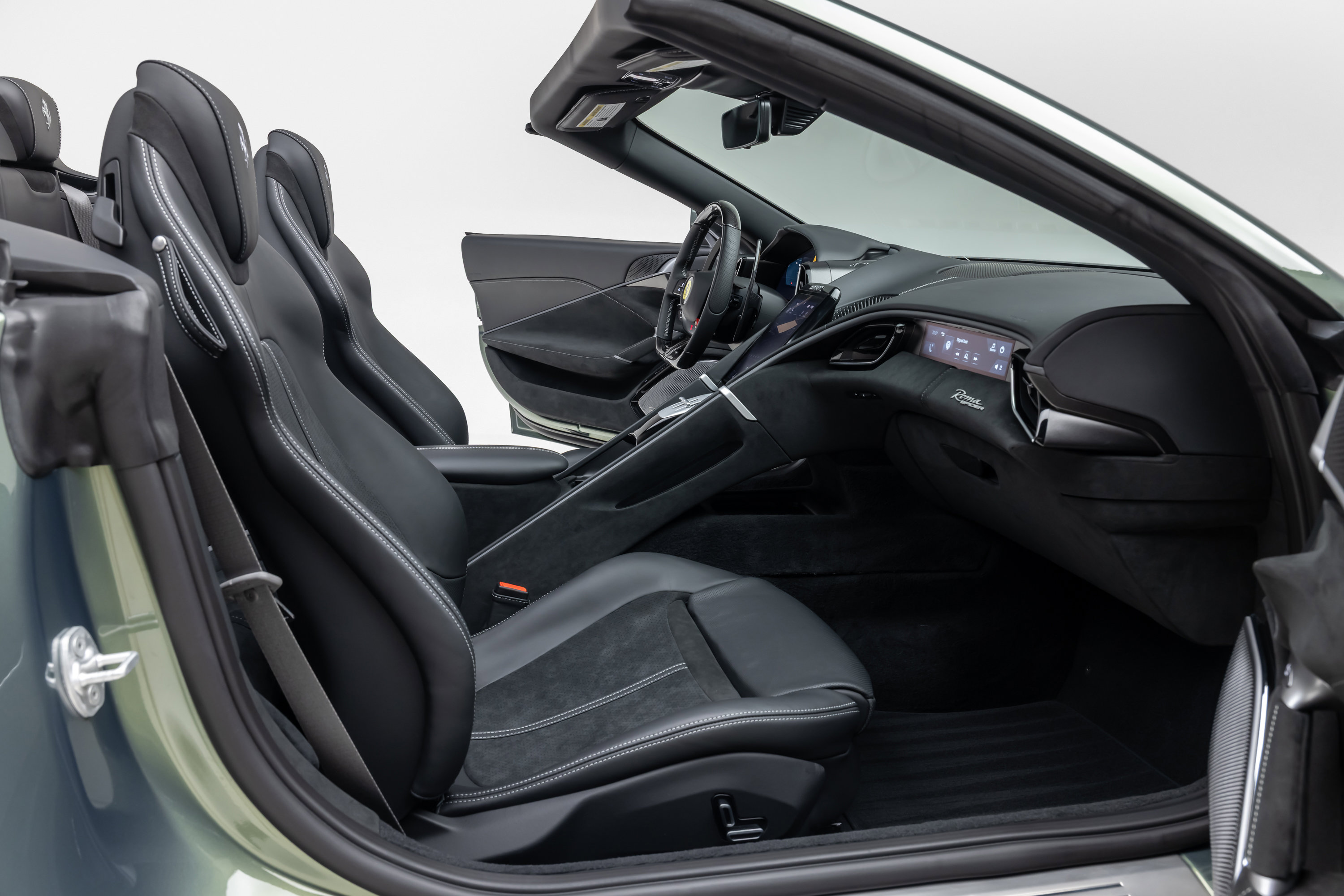 Certified 2026 Ferrari Roma Spider RWD image 52