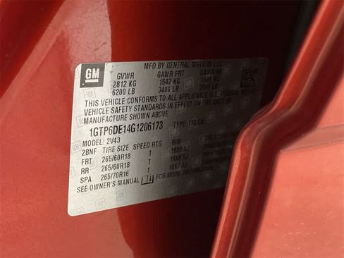Used 2016 GMC Canyon SLT w/ Driver Alert Package image 32