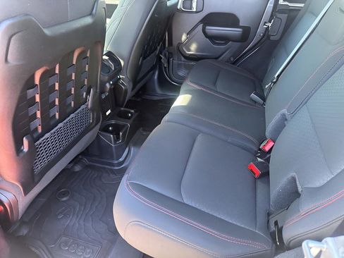 Certified 2021 Jeep Wrangler Unlimited Rubicon image 20