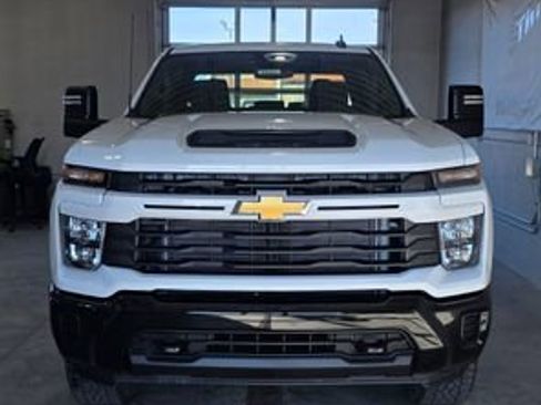 New 2026 Chevrolet Silverado 2500 Custom w/ Snow Plow Prep/Camper Package image 10