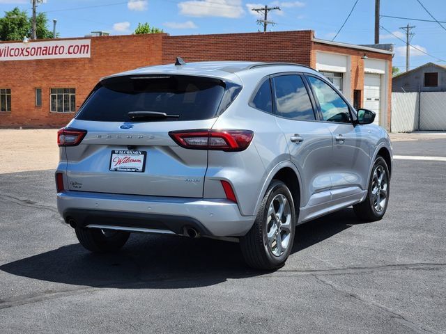 Used 2024 Ford Escape ST-Line w/ Tech Pack #1 AWD/4WD image 3