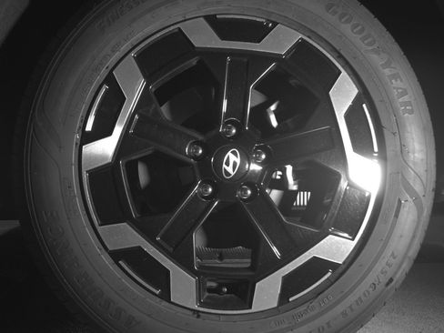 Used 2025 Hyundai Santa Fe SEL image 14