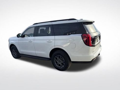 Used 2025 Ford Expedition Active image 4
