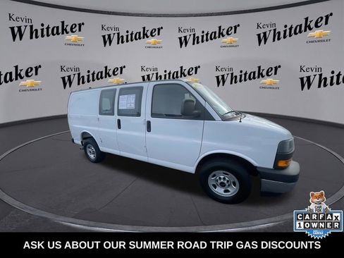 Used 2025 GMC Savana 2500 w/ Driver Convenience Package RWD image 2