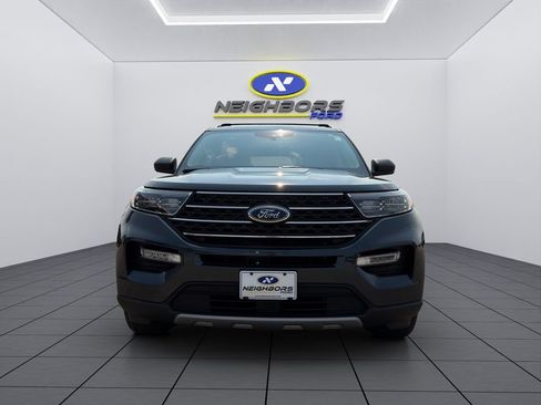 Used 2024 Ford Explorer XLT w/ Equipment Group 202A AWD/4WD image 2