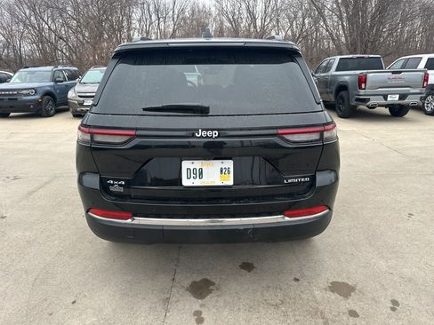 Used 2024 Jeep Grand Cherokee Limited image 8