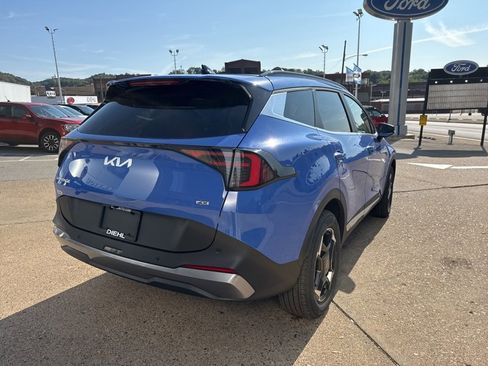 New 2026 Kia Sportage EX w/ EX Panorama Roof Package image 7