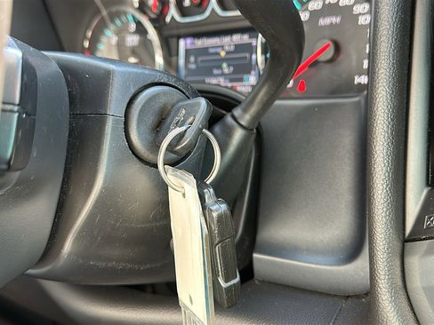 Used 2018 Chevrolet Silverado 1500 LT w/ All Star Edition image 19