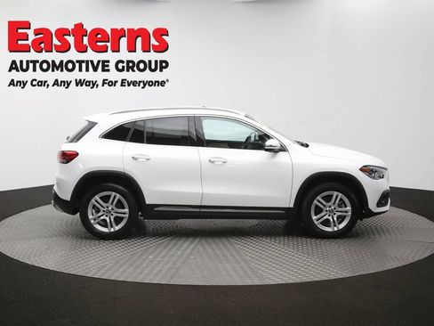 Used 2022 Mercedes-Benz GLA 250 4MATIC w/ Premium Package Lite image 44