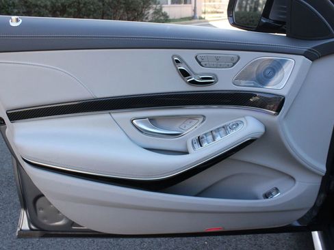 Used 2014 Mercedes-Benz S 63 AMG 4MATIC Sedan w/ Rear Seat Package image 18