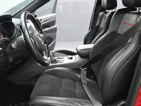 Used 2021 Jeep Grand Cherokee Trailhawk image 17