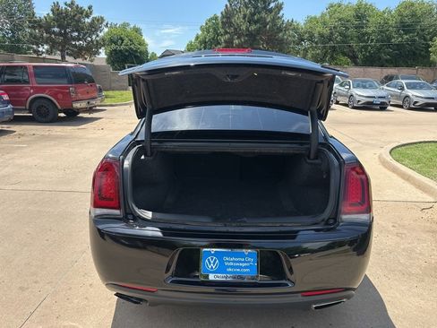 Used 2023 Chrysler 300 Touring w/ Sport Appearance Package RWD image 16
