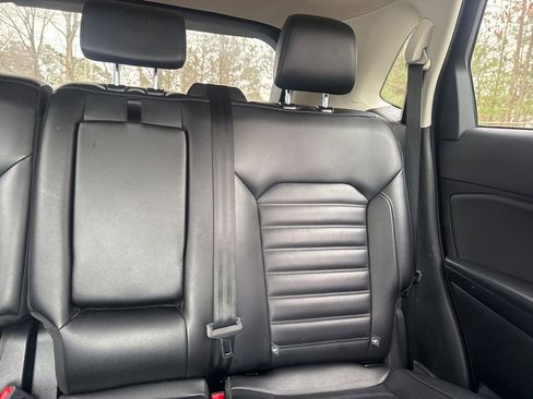 Used 2024 Ford Edge SEL image 14