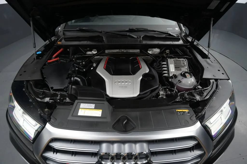 Used 2019 Audi SQ5 Premium Plus w/ Premium Plus Package AWD/4WD image 19