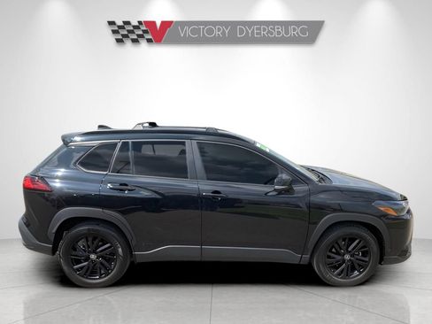 Used 2024 Toyota Corolla Cross AWD Hybrid w/ Moonroof Package image 9