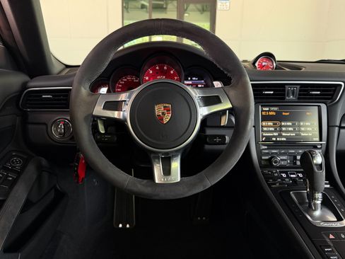 Used 2015 Porsche 911 Carrera GTS RWD image 36