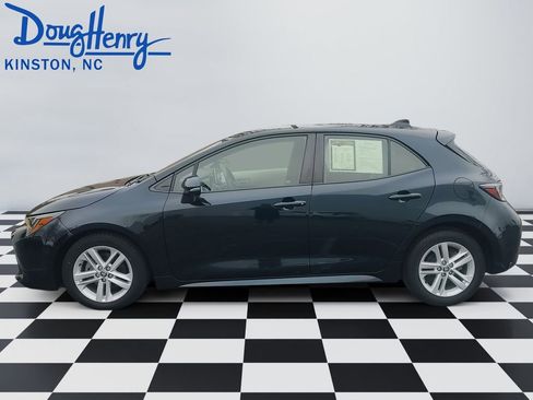 Used 2020 Toyota Corolla SE FWD image 2