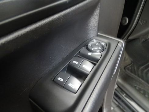 Certified 2022 Chevrolet Silverado 1500 Custom Trail Boss image 9