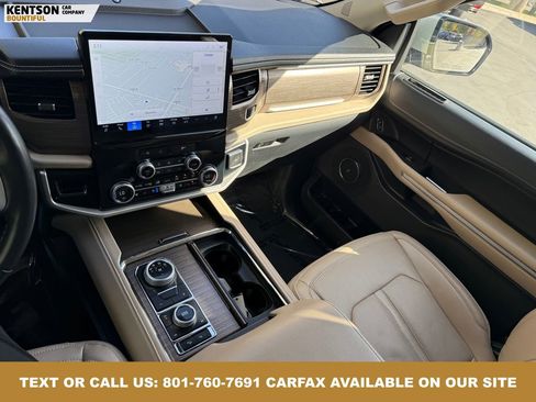 Used 2024 Ford Expedition Limited image 26