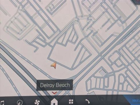 Used 2024 BMW X6 xDrive40i w/ Premium Package image 10