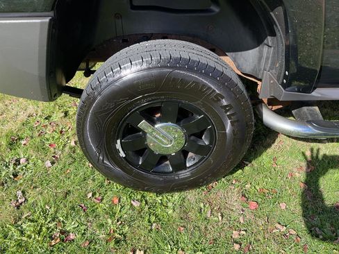 Used 2008 HUMMER H3 Luxury w/ Chrome Appearance Package image 25