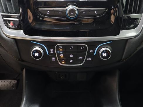 Used 2019 Chevrolet Traverse LS image 11