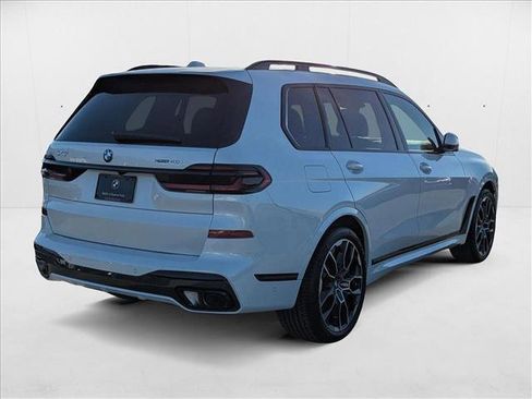 Used 2026 BMW X7 xDrive40i w/ M Sport Package image 2