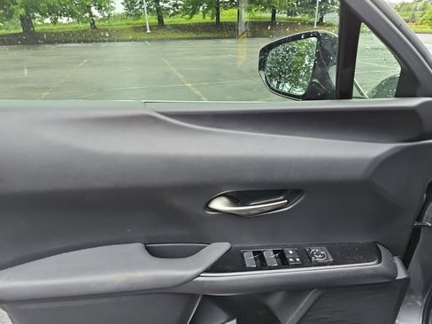 Used 2020 Lexus UX 200 F Sport w/ Accessory Package FWD image 20