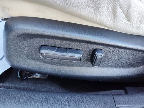 Used 2019 Honda Insight Touring image 22