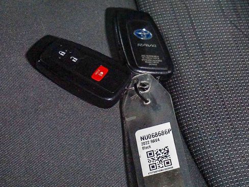 Certified 2022 Toyota RAV4 SE w/ SE Grade Weather Package image 31