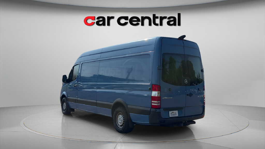 Used 2015 Mercedes-Benz Sprinter 2500 image 3