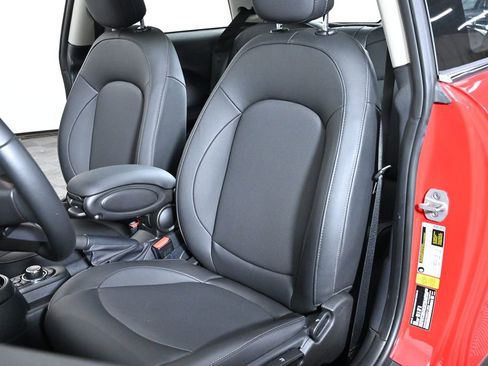 Certified 2024 MINI Cooper 2-Door Hardtop image 22