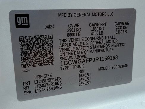 Used 2024 Chevrolet Express 2500 w/ Driver Convenience Package image 5