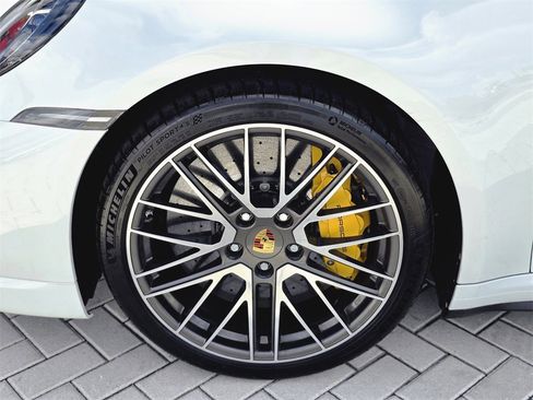 Used 2022 Porsche 911 Turbo S image 6