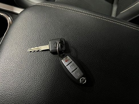 Used 2018 Nissan Titan PRO-4X image 44