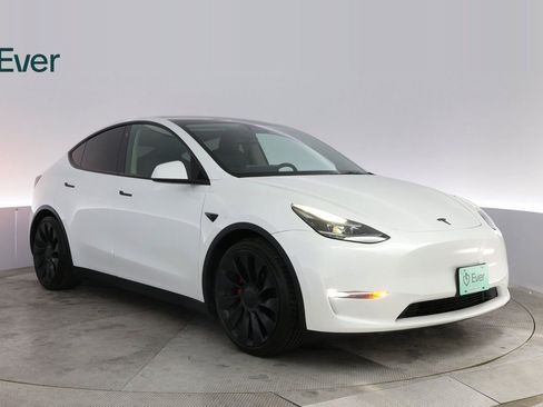 Used 2022 Tesla Model Y Performance AWD/4WD image 4