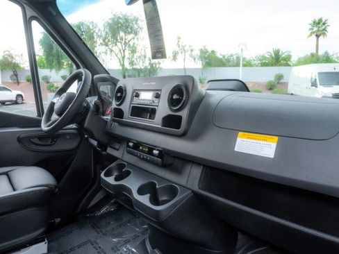 New 2025 Mercedes-Benz Sprinter 2500 image 16