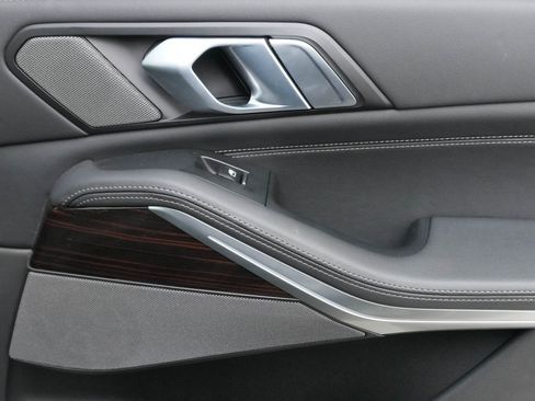 Certified 2026 BMW X5 sDrive40i image 32