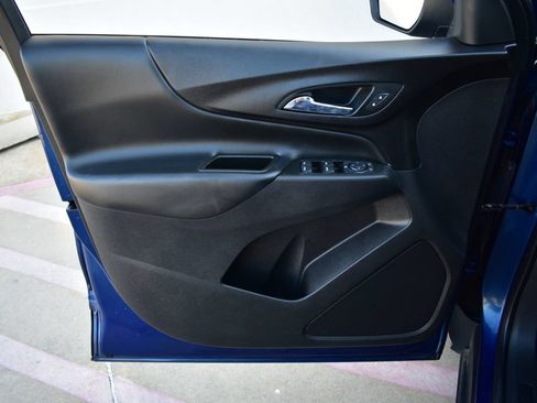 Used 2022 Chevrolet Equinox LT FWD image 13