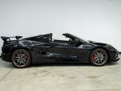 Used 2023 Chevrolet Corvette Stingray Premium Cpe w/ Z51 Performance Package image 46